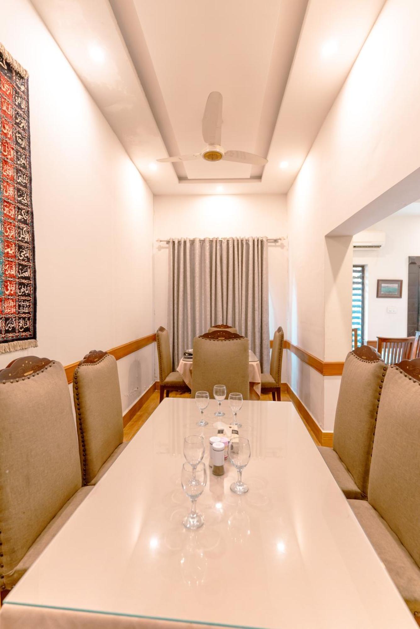 Vip House Peshawar Hotel Kültér fotó