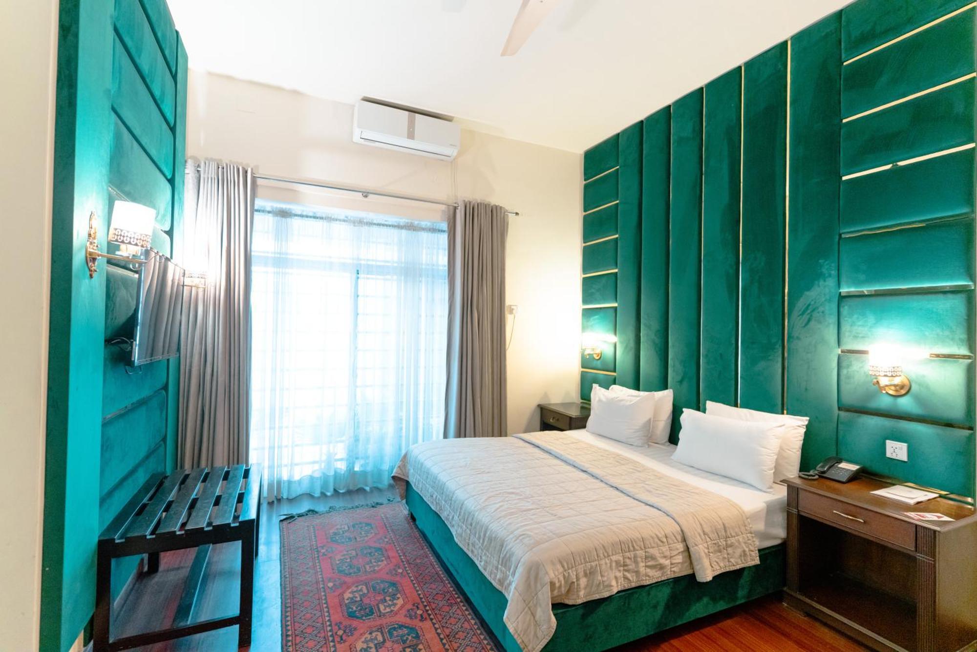 Vip House Peshawar Hotel Kültér fotó